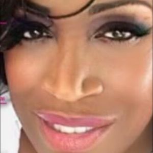 Meet your Posher, Button